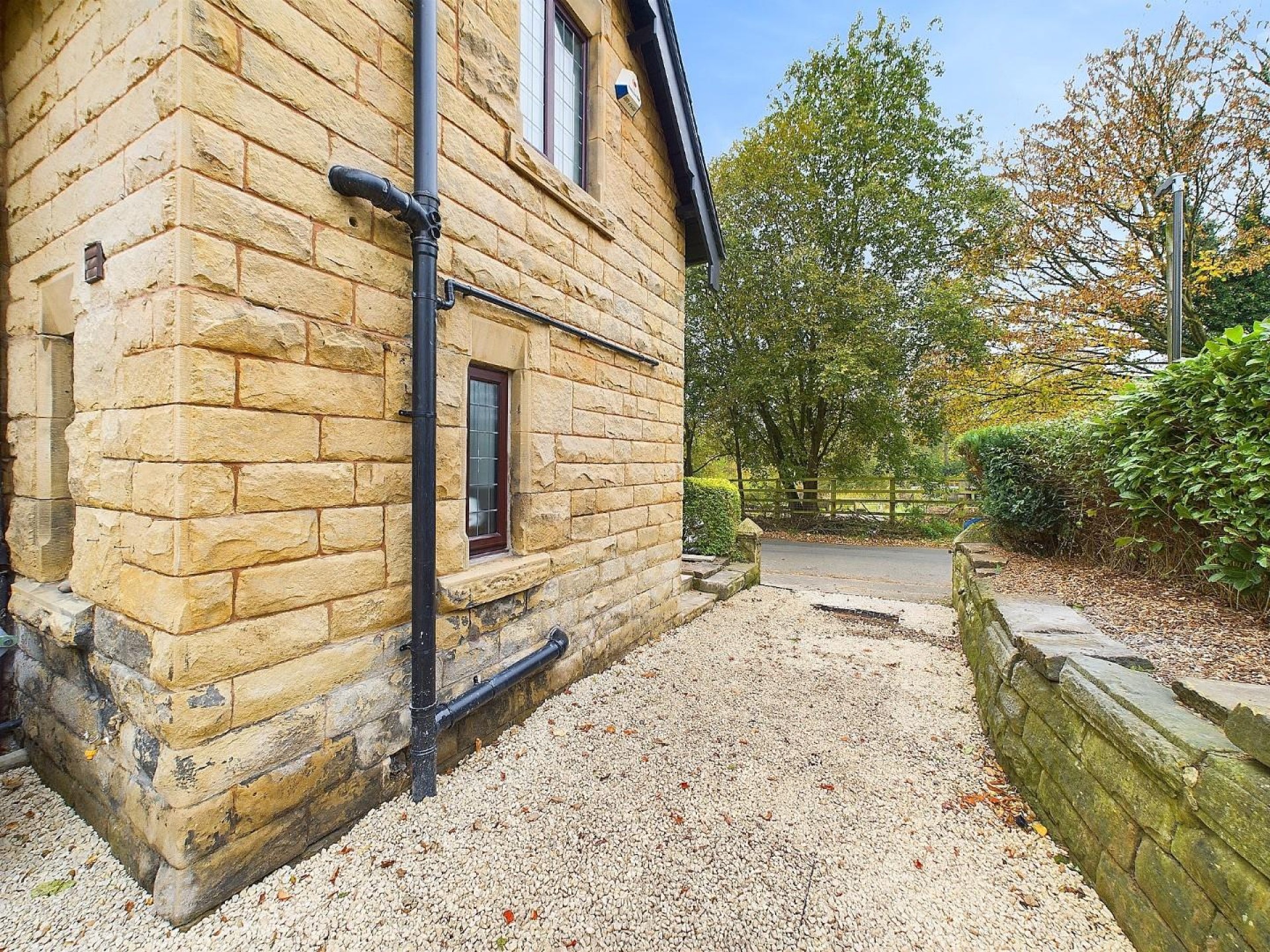 Images for 4 Church Road, Darley Dale