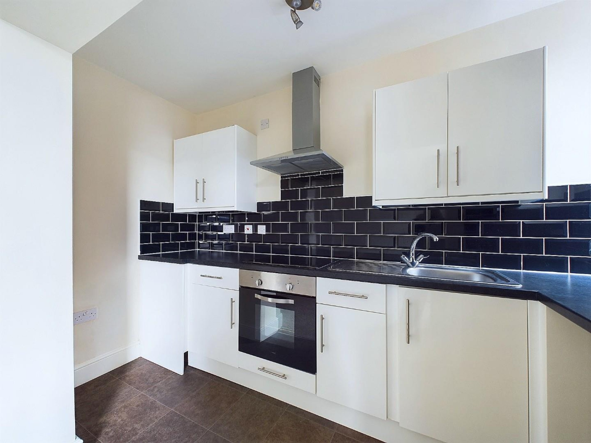 Images for Flat 4 Dale House, Market Place, Wirksworth