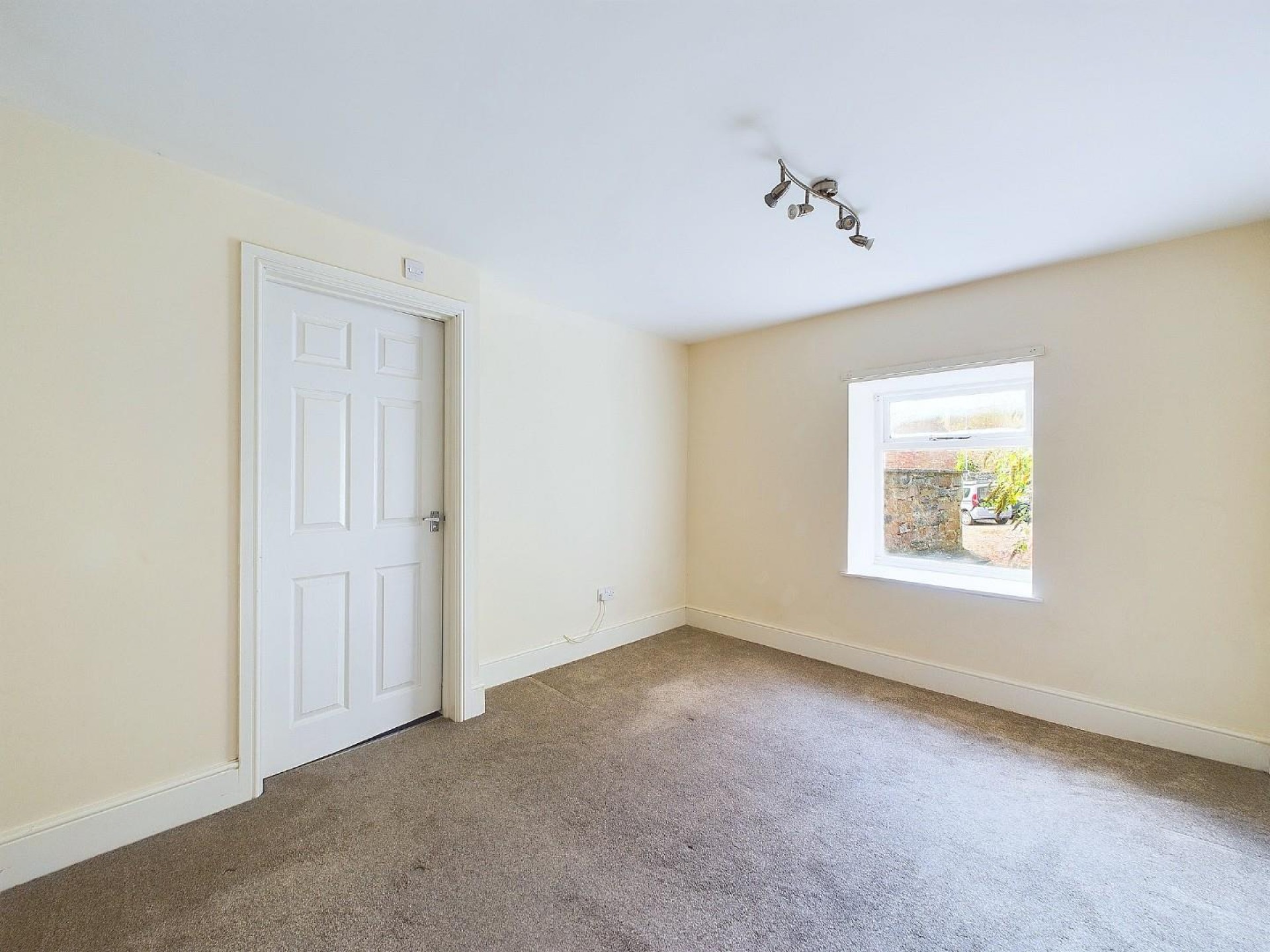 Images for Flat 4 Dale House, Market Place, Wirksworth