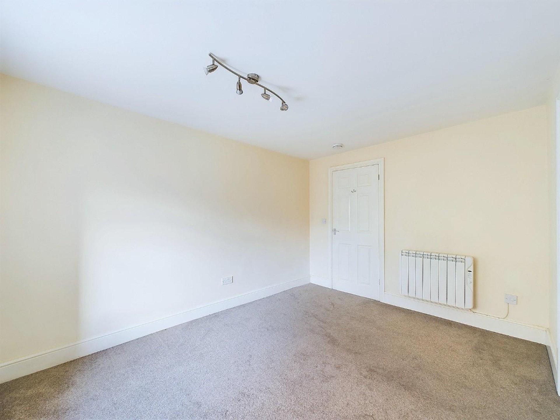 Images for Flat 4 Dale House, Market Place, Wirksworth